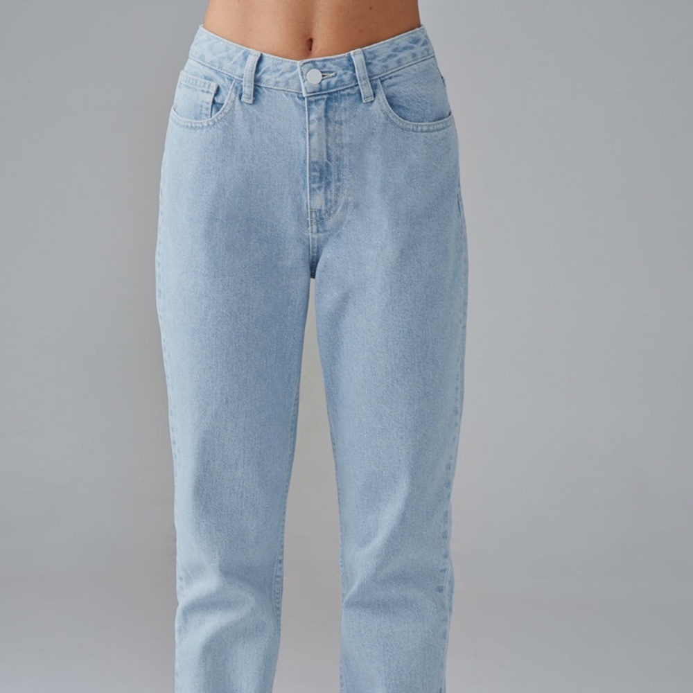High Waisted Mom Jeans | Size 27
